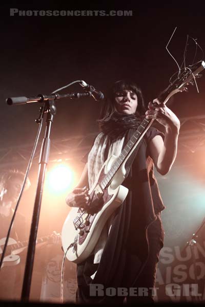 SCHOOL OF SEVEN BELLS - 2010-11-03 - PARIS - La Boule Noire - 